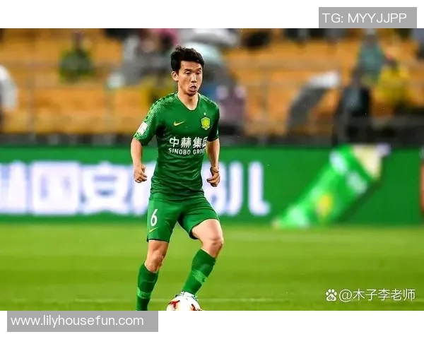 池忠国精彩进球助力北京国安赢得关键比赛展现球队实力与团结精神