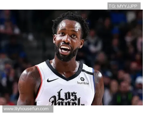 朱辰杰在关键时刻的精彩解围助力球队逆转局势展现出色防守能力